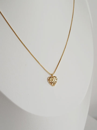 Colar Coração de Malha